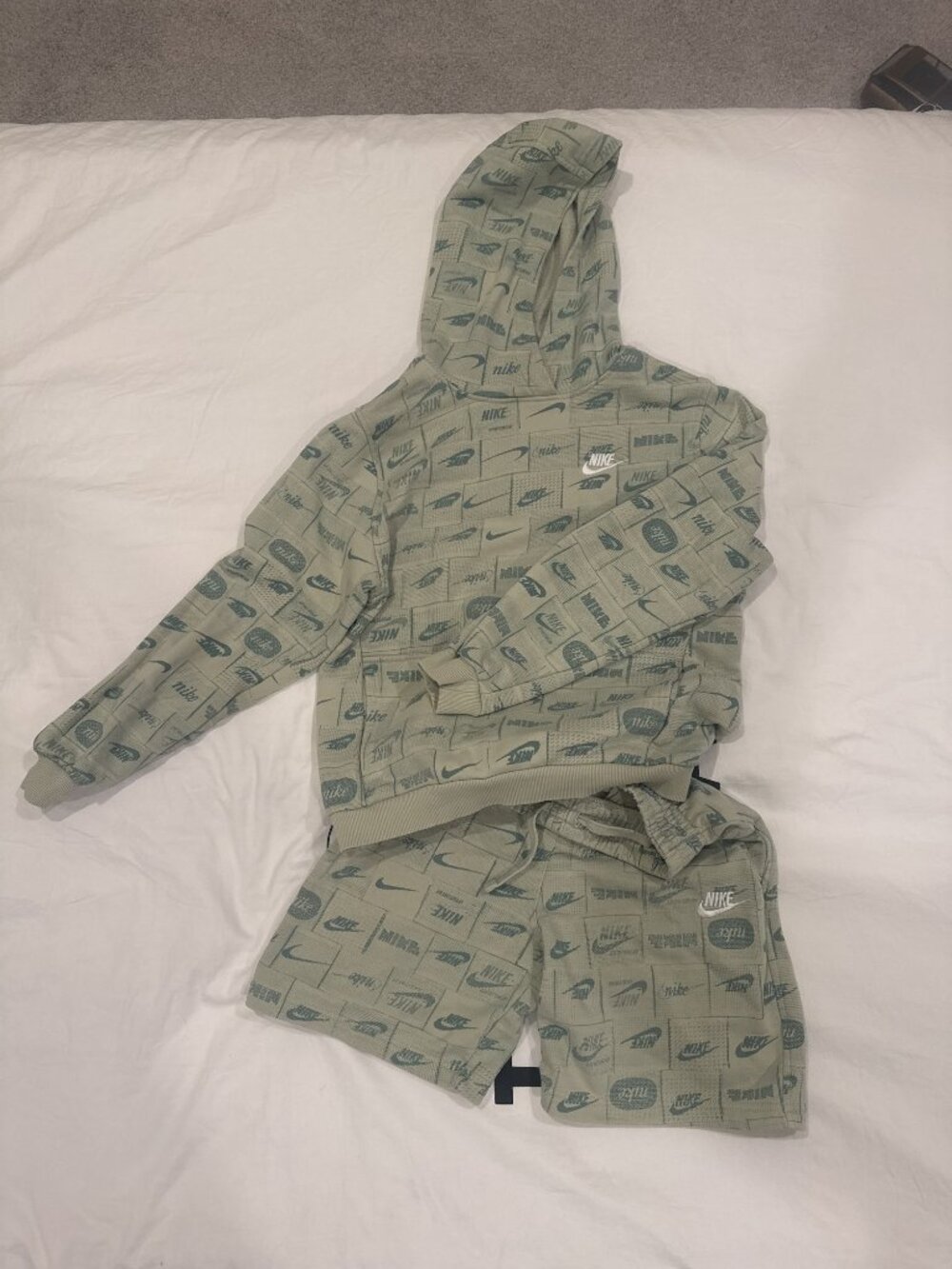 Nike Sage Green All-Over Logo Matching Set Hoodie XL Shorts L Embroidered Futura